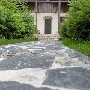 Ardezie poligonala Verde Laguna – Lespezi (1 mp = 10-15 buc)