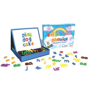 Set de 84 de litere magnetice colorate din spumă