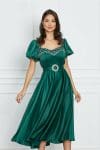 Rochie Beatrice verde cu aplicatii din strasuri la bust si curea in talie