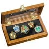 Set 5 insigne – Harry Potter – Hogwarts House Pins | The Noble Collection