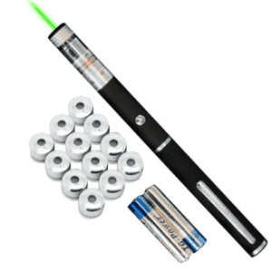 Laser Pointer Verde cu 12 Capete Interschimbabile si 2 Baterii Incluse – Tip Pix