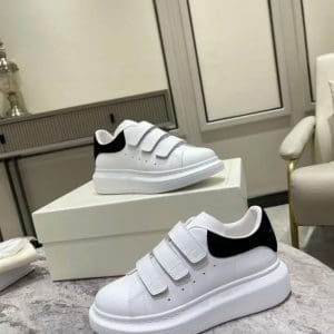 Adidasi barbati casual albi cu negru 12101