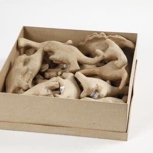 Dinozaur din hârtie reciclată, pentru decorare