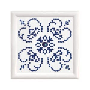 Set tablou cu diamante și ramă – Mandală albastră pe fundal alb, 10 x 10 cm
