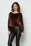 Bluza Dy Fashion maro din catifea cu perle la baza gatului