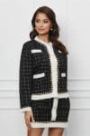 Compleu Sara negru pufos cu carouri albe insertii aurii