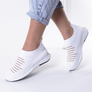 Adidasi albi material textil Delma