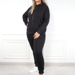 Trening negru Zaretta